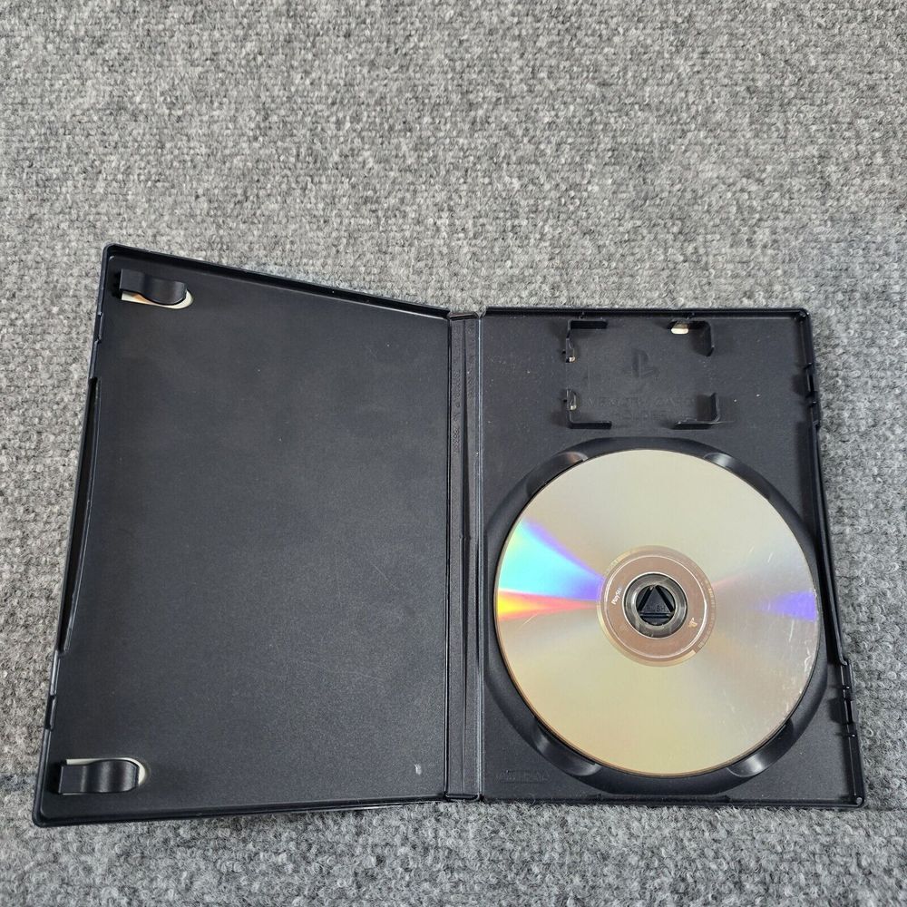 Tiger Woods PGA Tour‎ 2005 (PlayStation 2, 2004) PS2 (Case, DVD) No Manual - Picture 4 of 4